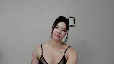 Snapshot of angel_martins chatting on October 2025 05:56:01 PM Angel online show from October 2025 05:56:01 PM