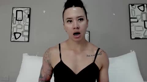 Snapshot of angel_martins chatting on November 2025 09:48:01 PM Angel online show from November 2025 09:48:01 PM