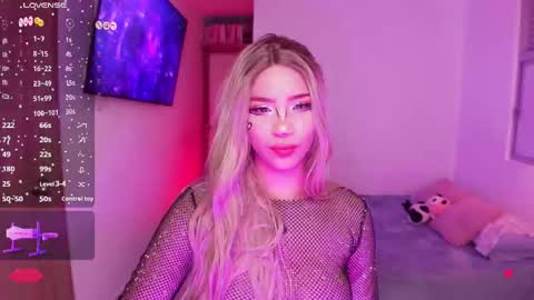 Snapshot of angel_rouse_1 chatting on October 2025 11:55:01 PM Angel online show from October 2025 11:55:01 PM