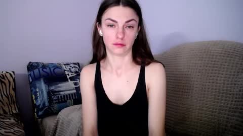 Zoe online show from November 2025 12:05:01 PM