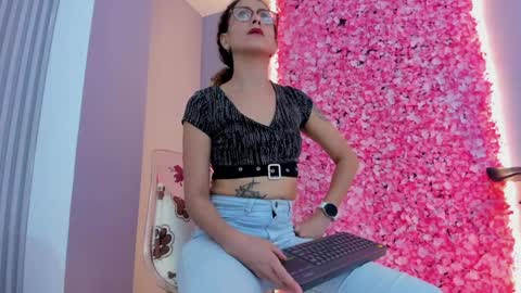 A N G E LA.  online show from January 2025 10:19:01 AM