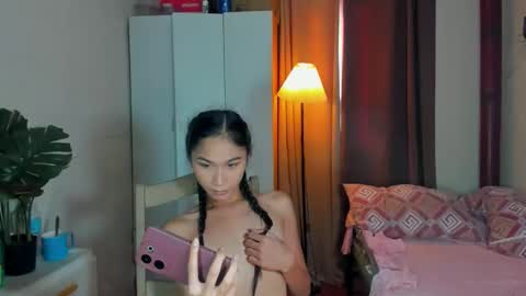 angela online show from September 2025 12:12:01 AM