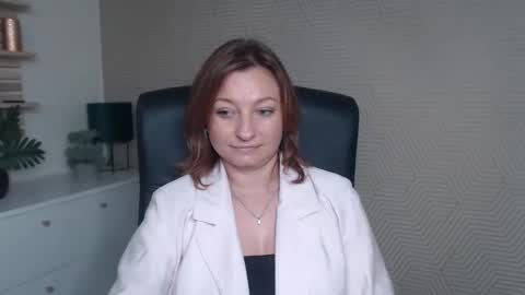 Snapshot of angela_samt chatting on November 2025 10:36:02 AM Angela online show from November 2025 10:36:02 AM