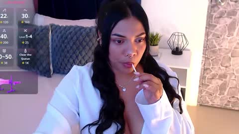 Angela online show from October 2025 09:26:02 PM