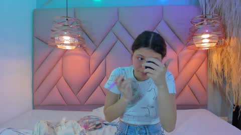 ANGELA online show from January 2025 12:04:02 PM
