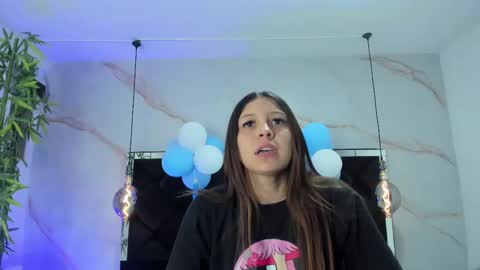 Snapshot of angelaa_cute chatting on September 2025 12:10:02 PM ANGELA online show from September 2025 12:10:02 PM