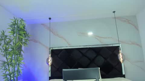 Snapshot of angelaa_cute chatting on October 2025 12:58:01 PM ANGELA online show from October 2025 12:58:01 PM