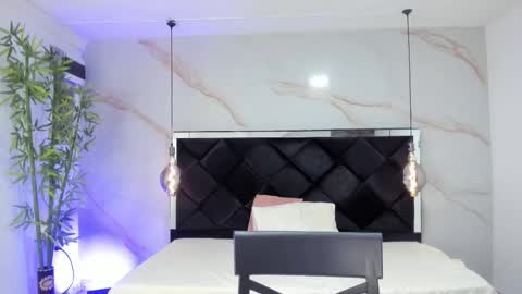 Snapshot of angelaa_cute chatting on November 2025 03:12:01 PM ANGELA online show from November 2025 03:12:01 PM