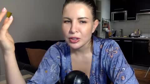 Angela online show from December 2024 10:39:02 PM