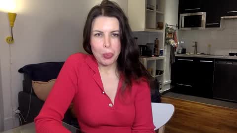 Angela online show from January 2025 10:39:01 PM