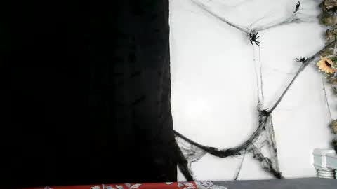 Snapshot of angelainparis28 chatting on November 2025 06:59:02 AM ANGELA online show from November 2025 06:59:02 AM