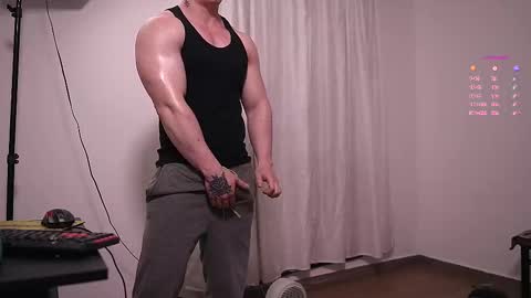 Snapshot of angelcabezaz chatting on October 2025 01:13:02 AM NGEL. online show from October 2025 01:13:02 AM