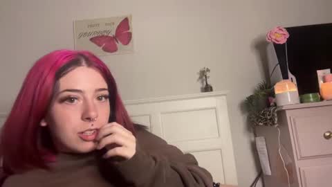 venellope888 online show from January 2025 12:13:01 PM