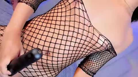 Snapshot of angeles_bust chatting on October 2025 09:03:02 PM angeles_bust online show from October 2025 09:03:02 PM