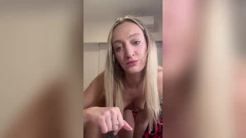 angelford22 online show from September 2025 04:19:01 PM