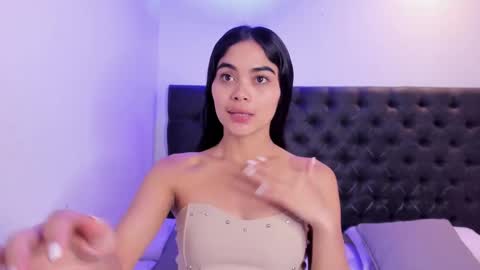 Angeli online show from September 2025 11:00:02 AM