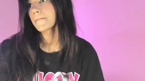 Snapshot of angeli_sexi chatting on February 2025 12:32:02 AM Carolina online show from February 2025 12:32:02 AM