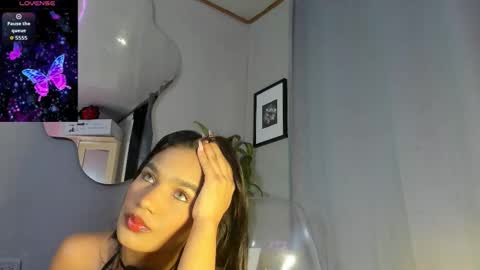 Snapshot of angeli_sexi chatting on September 2025 10:59:02 PM Carolina online show from September 2025 10:59:02 PM