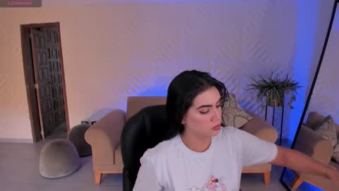  Angelica Vega  online show from September 2025 05:07:01 PM