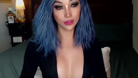 MS. AMALIA online show from February 2025 10:49:01 AM