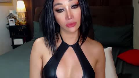 MS. AMALIA online show from February 2025 11:27:01 AM