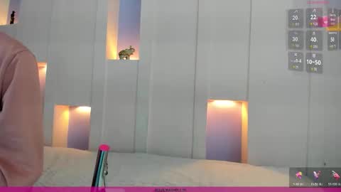 Snapshot of angelikarose1 chatting on October 2025 03:05:01 AM Angelika Rose online show from October 2025 03:05:01 AM