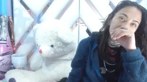 Snapshot of angelina_ny chatting on November 2025 02:06:01 PM ANGELINA online show from November 2025 02:06:01 PM