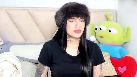 Angeline Smith  online show from December 2024 12:06:01 PM