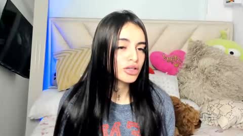 Angeline Smith  online show from February 2025 10:09:01 AM