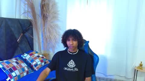 Snapshot of angell18_ chatting on November 2025 08:29:01 PM Angel online show from November 2025 08:29:01 PM