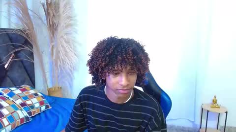 Snapshot of angell18_ chatting on December 2025 08:51:01 PM Angel online show from December 2025 08:51:01 PM