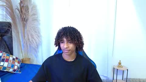 Snapshot of angell18_ chatting on December 2025 08:38:01 PM Angel online show from December 2025 08:38:01 PM