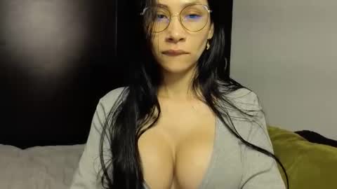 Snapshot of angellaisabella chatting on November 2025 12:38:01 PM ANGELA ISABELLA online show from November 2025 12:38:01 PM