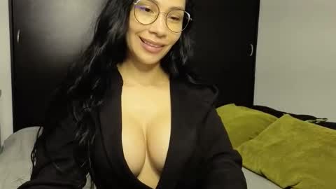 Snapshot of angellaisabella chatting on November 2025 12:49:02 PM ANGELA ISABELLA online show from November 2025 12:49:02 PM