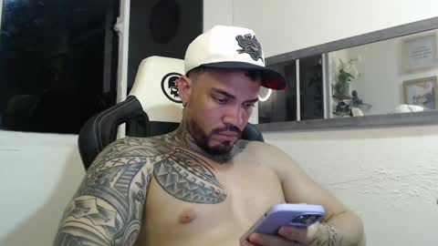 angellatino0 online show from December 2024 06:11:02 AM
