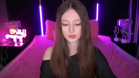 Snapshot of angellblush chatting on October 2025 01:19:01 PM AngelBlush online show from October 2025 01:19:01 PM