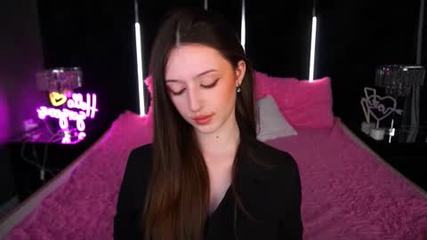 Snapshot of angellblush chatting on October 2025 01:34:01 PM AngelBlush online show from October 2025 01:34:01 PM