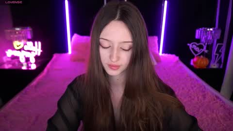 Snapshot of angellblush chatting on November 2025 02:15:01 PM AngelBlush online show from November 2025 02:15:01 PM