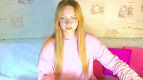 Cutie online show from September 2025 01:12:02 PM
