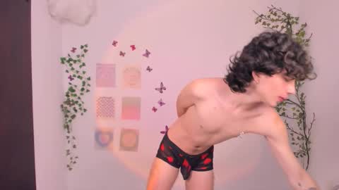 Snapshot of angelo_duarte chatting on September 2025 06:32:02 PM Angel online show from September 2025 06:32:02 PM