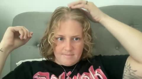 Snapshot of angeloflight273360 chatting on October 2025 05:57:02 PM Angel of Light online show from October 2025 05:57:02 PM