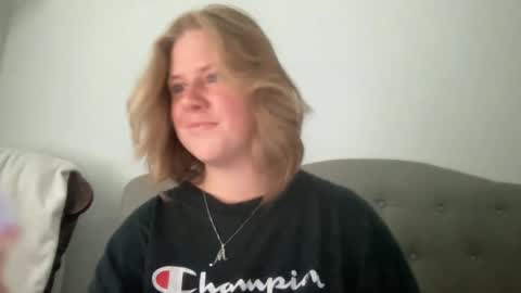 Snapshot of angeloflight273360 chatting on October 2025 01:06:02 PM Angel of Light online show from October 2025 01:06:02 PM