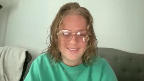 Snapshot of angeloflight273360 chatting on November 2025 01:12:02 PM Angel of Light online show from November 2025 01:12:02 PM