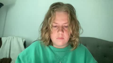 Snapshot of angeloflight273360 chatting on November 2025 01:21:02 PM Angel of Light online show from November 2025 01:21:02 PM