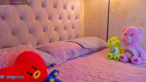 Snapshot of angelrose2323 chatting on October 2025 05:06:01 AM angelrose2323 online show from October 2025 05:06:01 AM