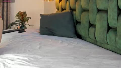 Snapshot of angelswets chatting on October 2025 03:00:01 PM ANGIE online show from October 2025 03:00:01 PM