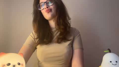 Lisa online show from October 2025 12:27:01 PM