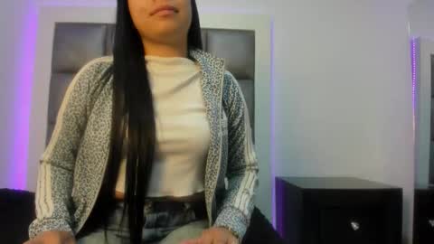 Snapshot of angely_js chatting on October 2025 12:39:02 PM angely_js online show from October 2025 12:39:02 PM