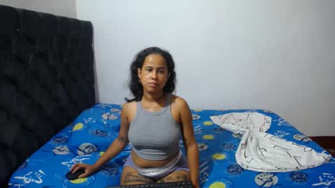 Angie online show from September 2025 02:12:01 AM