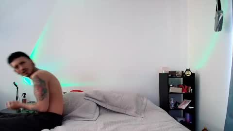 Snapshot of anika_lowen chatting on February 2025 02:13:02 PM Anika And Lowen Your Thumbs Up Are Super Important For Us online show from February 2025 02:13:02 PM